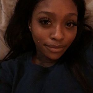 Meet your Posher, Alise